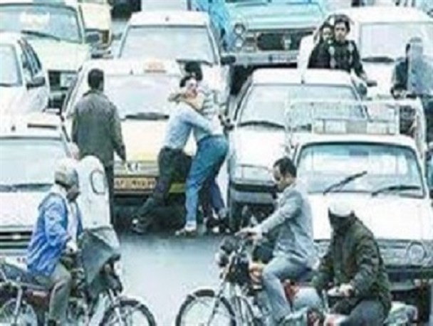 زنجان جزو ۱۰ استان اول کشور در بحث خشونت های اجتماعی/ ۸۷ هزار زنجانی در مناطق حاشیه ساکن هستند