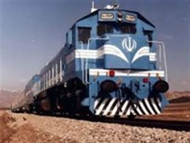 نقص فنی قطار مسافربری طبس – تهران و سرگردانی ۲۴ ساعته مسافران