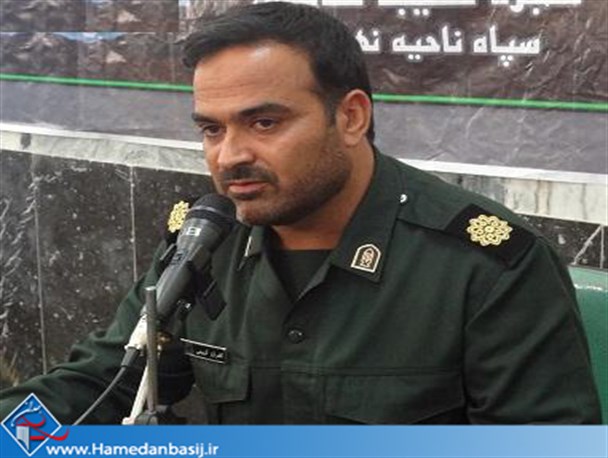اهدای یک باب منزل مسکونی توسط بسیجی نهاوندی با نیت کمک به ازدواج آسان