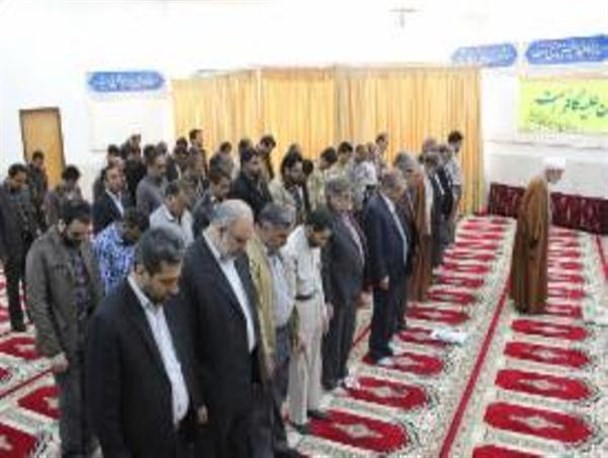 هیئت سه گانه ستاد اقامه نماز تشکیل می شود/ اقامه نماز جماعت در 85 درصد ادارات کرمانشاه