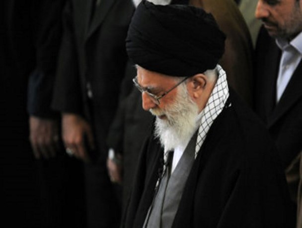رهبر انقلاب وارد دانشگاه تهران شد