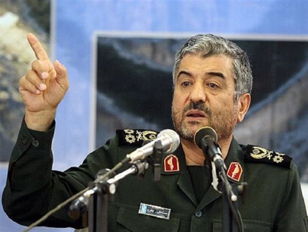 فتنه‌انگیزی دشمنان به دلیل شکست‌های پیاپی آن‌ها از انقلاب اسلامی است/ دولتمردان و مسئولان برای حل مشکلات اقتصادی مردم گام مضاعف بردارند