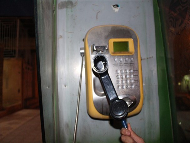 مبلمان شهری پایتخت طبیعت در ایستگاه انتقادها/ سکوت محض خطوط تلفن در باجه های عمومی شهر یاسوج +تصاویر
