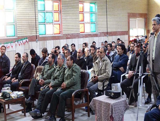 یادواره 68 شهید دانش آموز بروجرد برگزار شد