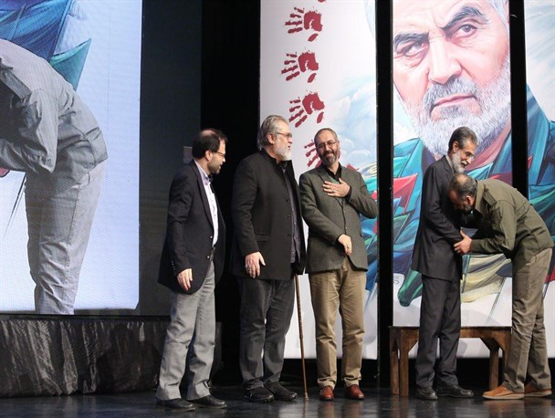 اختتامیه‌ای «سرشار» از «حاج قاسم»/ پاسخ مستندساز عمار به مایکل‌مور آمریکایی