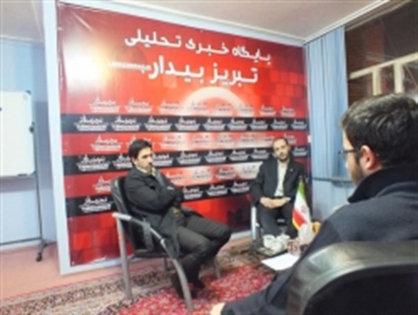 متاسفانه مسئولین شهیدان انقلاب را نمی شناسند/شهید علی به طرفداران شریعتمداری می گفت: مرجع و رهبر یک نفر است/مسئولین در رابطه با آثار استاد بخت شکوهی کم کاری کرده اند