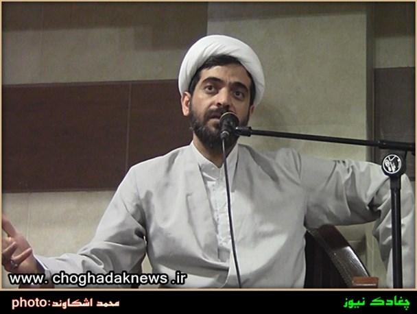 اگرشهید عاشوری دراصفهان و یا قم بود چنان شخصیتی ازوی می ساختند که حد نداشت