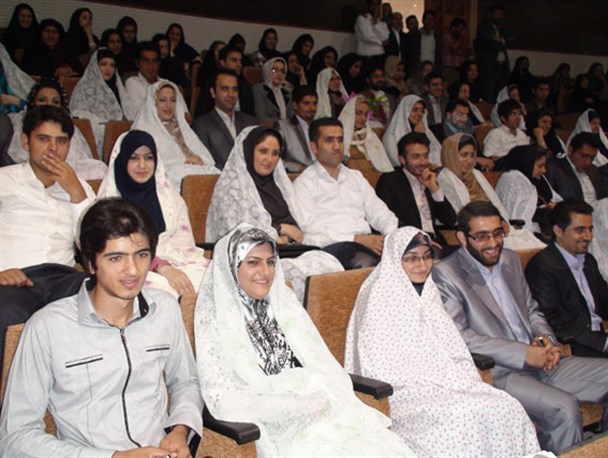 برگزاری جشن ازدواج دانشجویی 153 زوج در دانشگاه آزاد اسلامی بوشهر