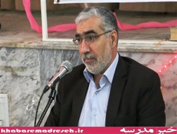 قدرت بین‌المللی شدن ایران، وظیفه نسل سوم انقلاب است