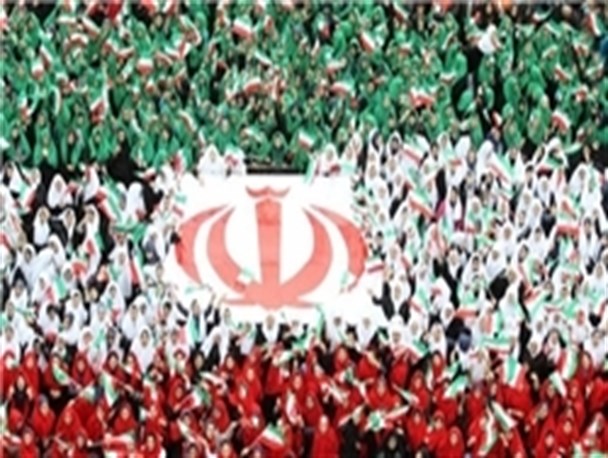علی رغم مشکلات، در راهپیمایی 22 بهمن ماه حضور پیدا می کنیم