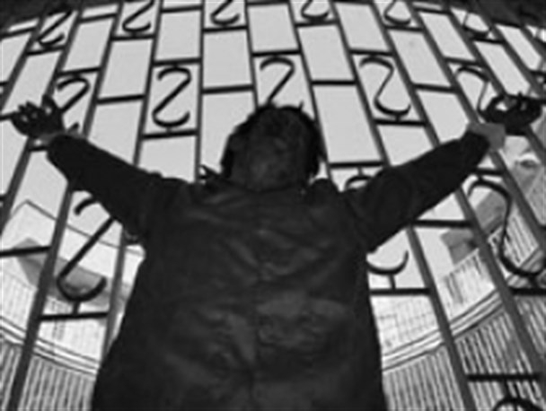 شکنجه‌های‌بی‌رحمانه ساواک؛ از «آپولو» هوا کردن شکنجه‌گران تا کشیدن ناخن با انبردست