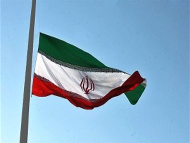 پرچم ۴۰ متری جمهوری اسلامی ایران در خرمدره نصب شد