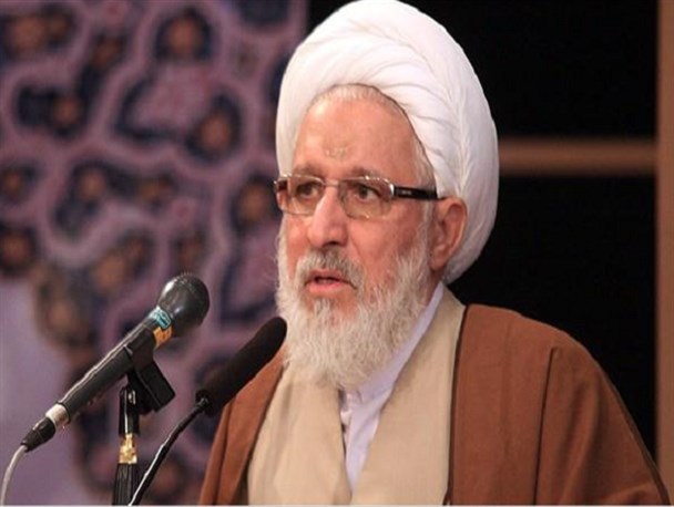 باید از تخریب افراد جلوگیری کنیم/ وظیفه روحانیون و مبلغین جهت گیری صحیح در مسیر انقلاب اسلامی است