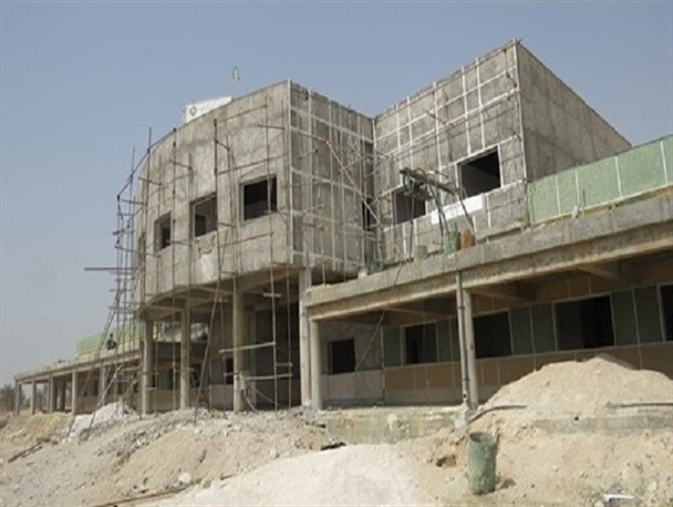 بیمارستان دیر در یک قدمی افتتاح