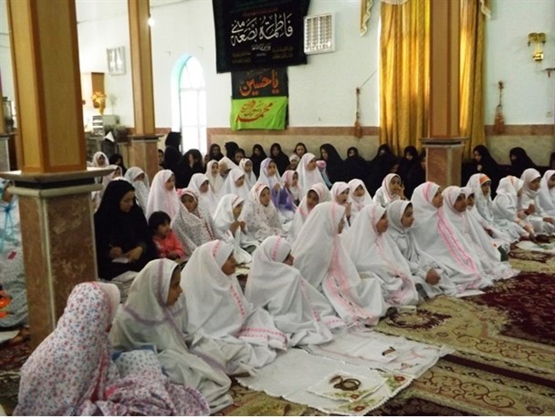 مراسم جشن تکلیف دانش‌آموزان دختر شهر لیلان در ملکان برگزار شد