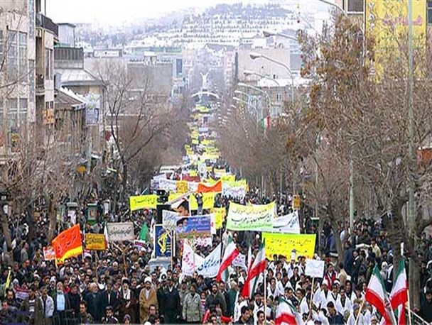 دعوت روحانیون اهل سنت سنندج به حضور حداکثری مردم در یوم الله 22 بهمن