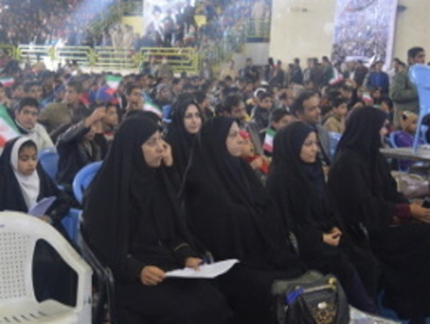 قدیمی ترین نشریه کودک و نوجوان در استان، انقلاب اسلامی را در قالب هنر به دانش آموزان می آموزد
