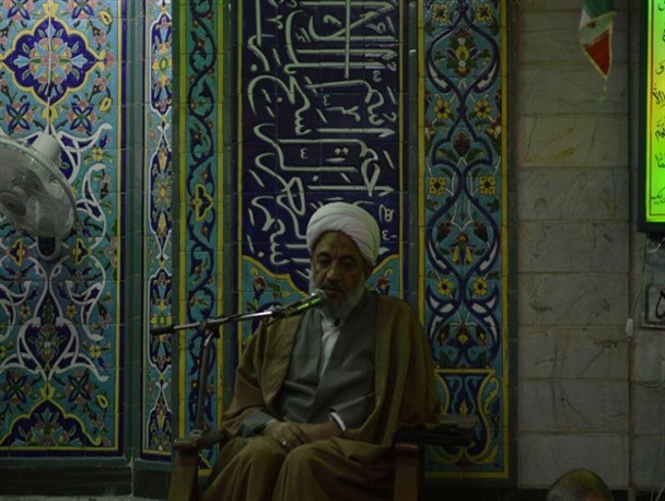 نباید به حرف های احمقان درباره رهبری توجه کرد/ پسر امام که هیچ شورای نگهبان می تواند پسر پیغمبر را هم تایید نکند