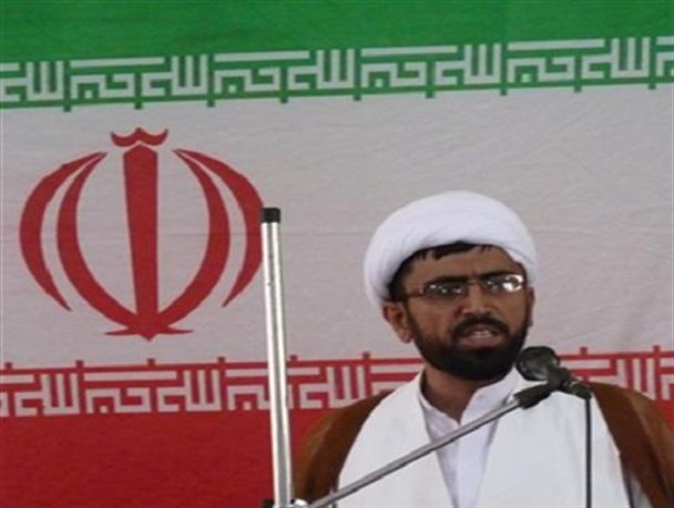 مردم با حضور در راهپیمایی 22 بهمن انسجام ملی و اسلامی خود را به نمایش بگذارند