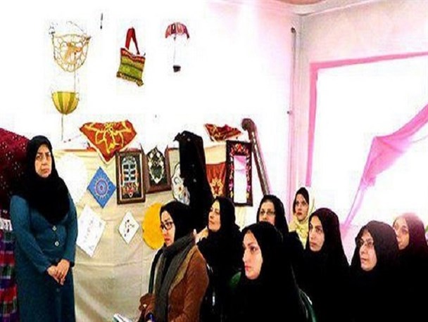 برگزاری اولین جلسه کارگاه کارآفرینی هنرمندان کردکوی + عکس