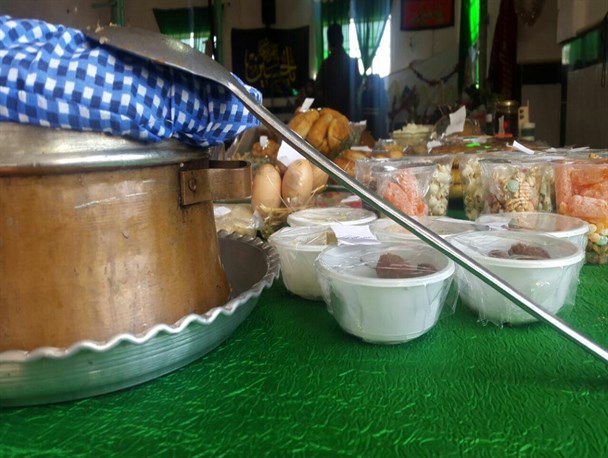 برگزاری جشنواره غذایی و صنایع‌دستی در روستای چشمه خان / تصاویر