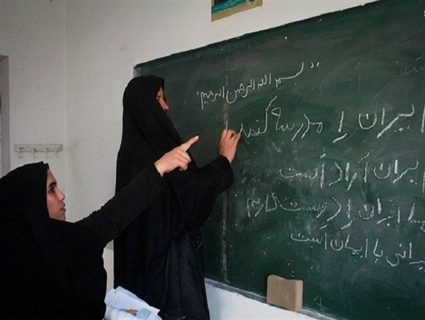 باسوادی 98 درصد مردم از برکات انقلاب اسلامی است