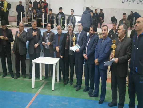 بخشداری کلاچای قهرمان مسابقات فوتسال جام دهه فجر شد