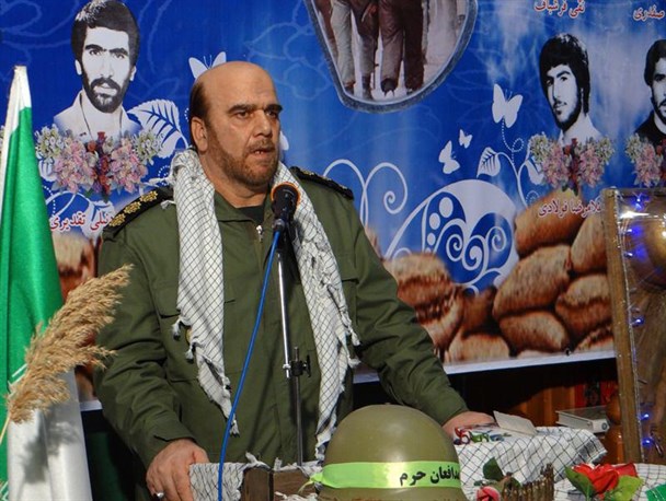 سپاه و ارتش هر لحظه حرکات دشمن را رصد می کنند