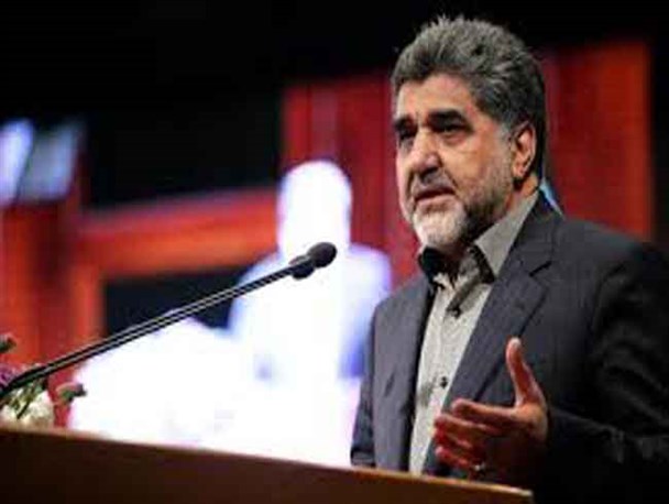 درگیری شدید لفظی بین استاندار تهران و تولید کننده پیشوایی و شکسته شدن شیشه میز پذیرایی از مسئولین