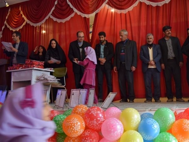 جشن انقلاب در شهر منظریه شهرضا+تصاویر