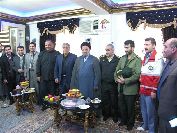 دیدار جمعی از مسئولین شهرستان ماسال با خانواده شهدا