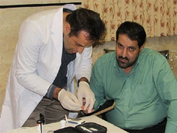 آغاز طرح ملی غربالگری بیماری های غیر واگیر در خمینی شهر+ تصاویر