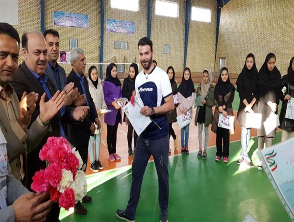 مسابقات بدمینتون در دلیجان برگزار شد