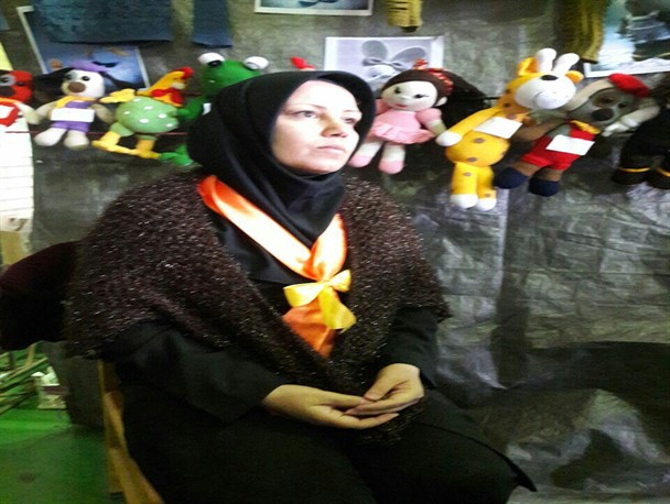 آرزویم راه اندازی کارگاه تولیدی بافندگی برای بانوان شهرم است