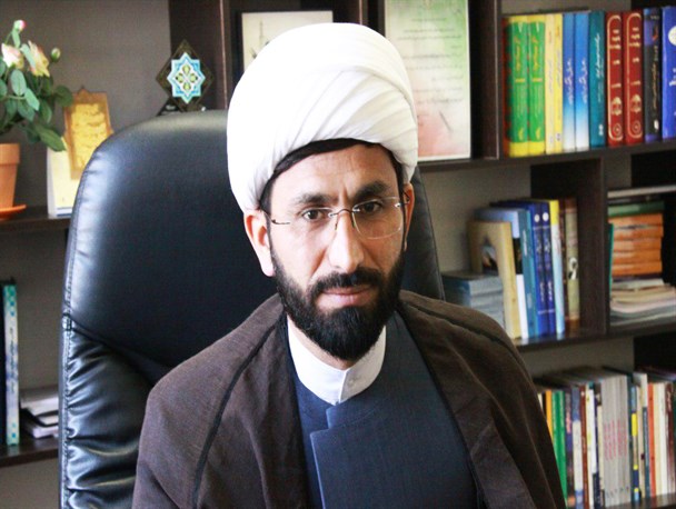 اشرافی‌گری و جدا بودن از مردم آفت بزرگ انقلاب است/ مبارزه با فقر، فساد و تبعیض، لغلغه زبان شده است