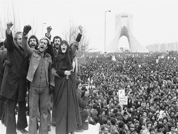 خاطرات مبارز یزدی انقلاب از تدابیر استقبال از امام(ره)/ انتظامات ضلع شرقی میدان آزادی تهران به عهده یزدی‌ها بود
