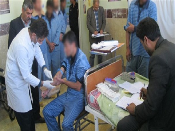 زندانیان اردوگاه حرفه آموزی و کاردرمانی شهرکرد در مقابل بیماری هپاتیت B واکسینه شدند