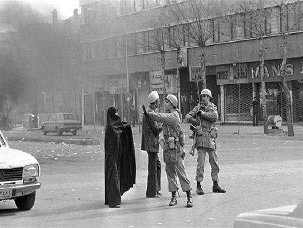 اتفاقی که در ۲۱ بهمن ماه انقلاب را به پیروزی رساند + تصویر