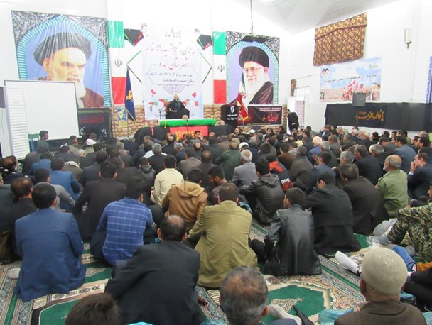 برگزاری یادواره سرداران و ۹۰شهید والامقام شهرستان لنده/شکاف بین مردم و مسئولان از توطئه های دشمنان است +تصاویر وفیلم