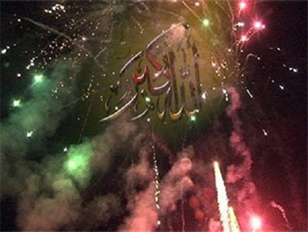 طنین انداز شدن بانگ «الله اکبر» در لرستان/آسمان لرستان نورافشانی شد