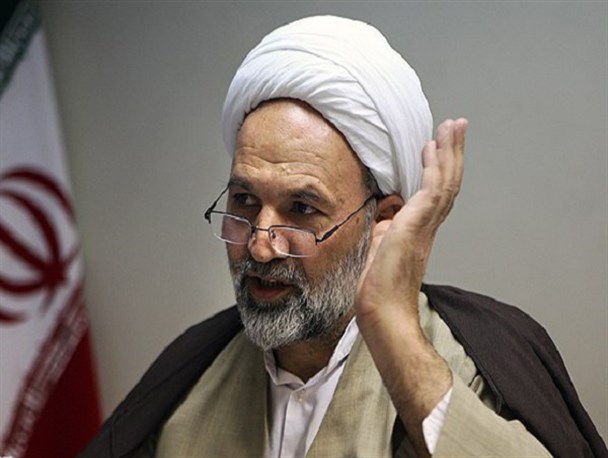 تلاش دشمن این است که ضعف‌های موجود را بقدری بزرگ جلوه دهد تا پیشرفت‌ها اصلا دیده نشوند