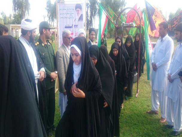 ۲۰۰ دانشجوی ایرانشهر عازم مناطق عملیاتی راهیان نور شدند+ تصاویر