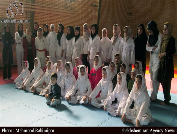 حضور بانوان کاراته کار ثلاث باباجانی در مسابقات بین المللی کاراته