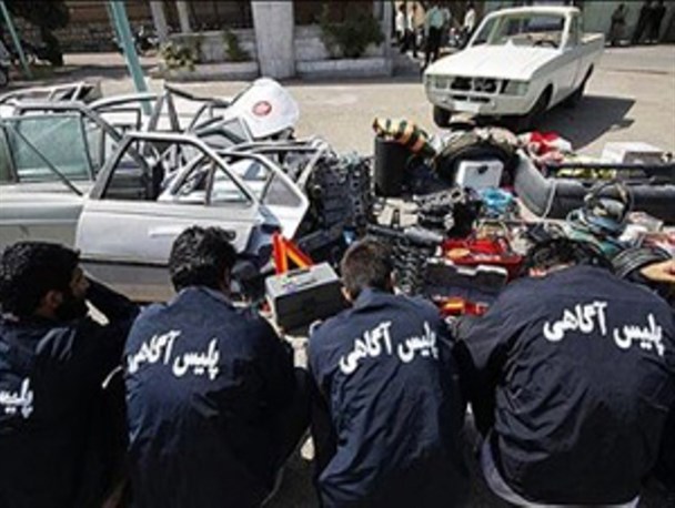 دستگیری باند سارقان حرفه ای داخل خودرو در همدان