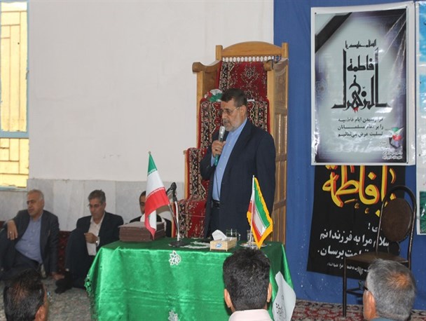 استاندارهرمزگان ازمردم شهید پرور شهرفارغان و خانواده شهدا دیدار کرد