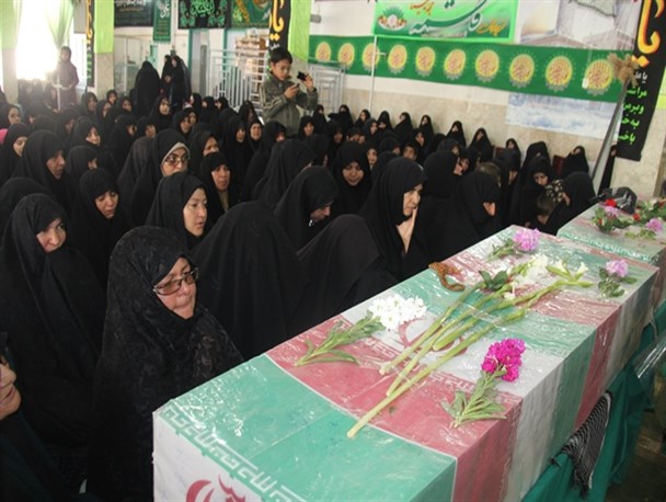 وداعی از جنس اشک های مادرانه پای تابوت پسران فاطمه در قاین+تصاویر