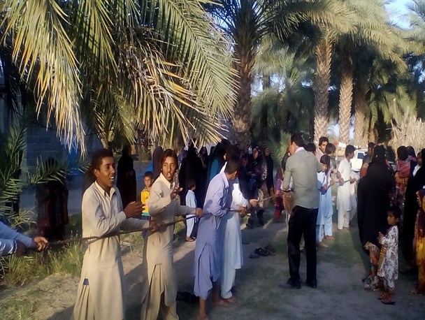 بازی های بومی و محلی در جلگه چاه هاشم شهرستان دلگان برگزار شد+ تصاویر