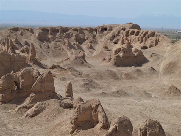 نمایی از معماری دوره ایلخانی در ارگ آق قلعه جوین