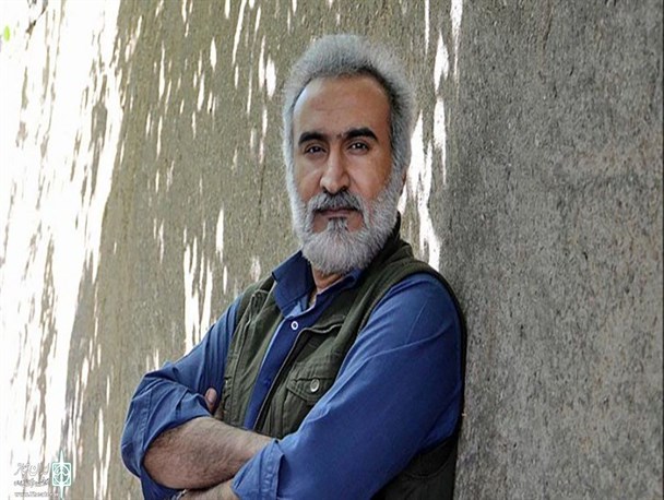 خودم را دانشجوی تئاتر می دانم/ از تجربه و شکست نمی ترسم/ سقراط محبوب ترین اثر من است که شاید دیگر هم تکرار نشود