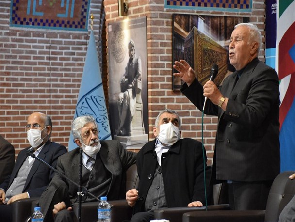 محفل شعرخوانی گنج سخن در اردبیل + عکس و فیلم